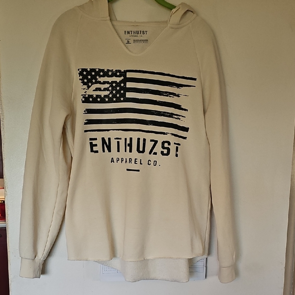 Enthuzst Cream Hoodie with Flag Print. Size Small.